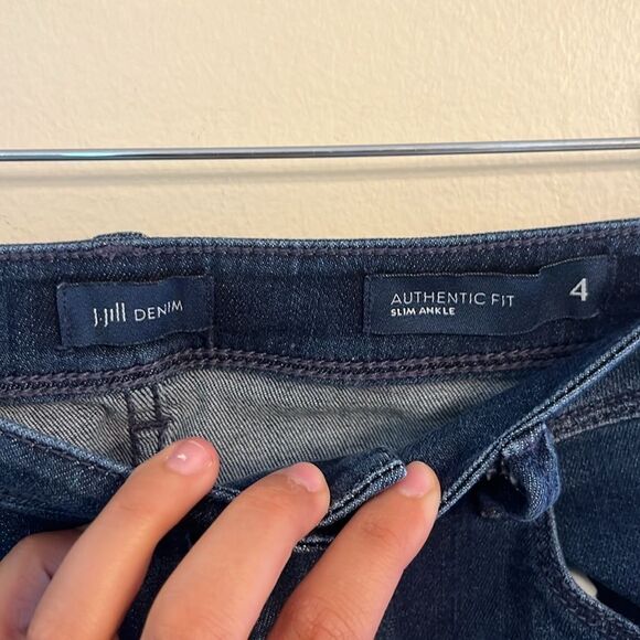 J. Jill Denim Authentic Fit Slim Ankle Jean - Picture 3 of 8